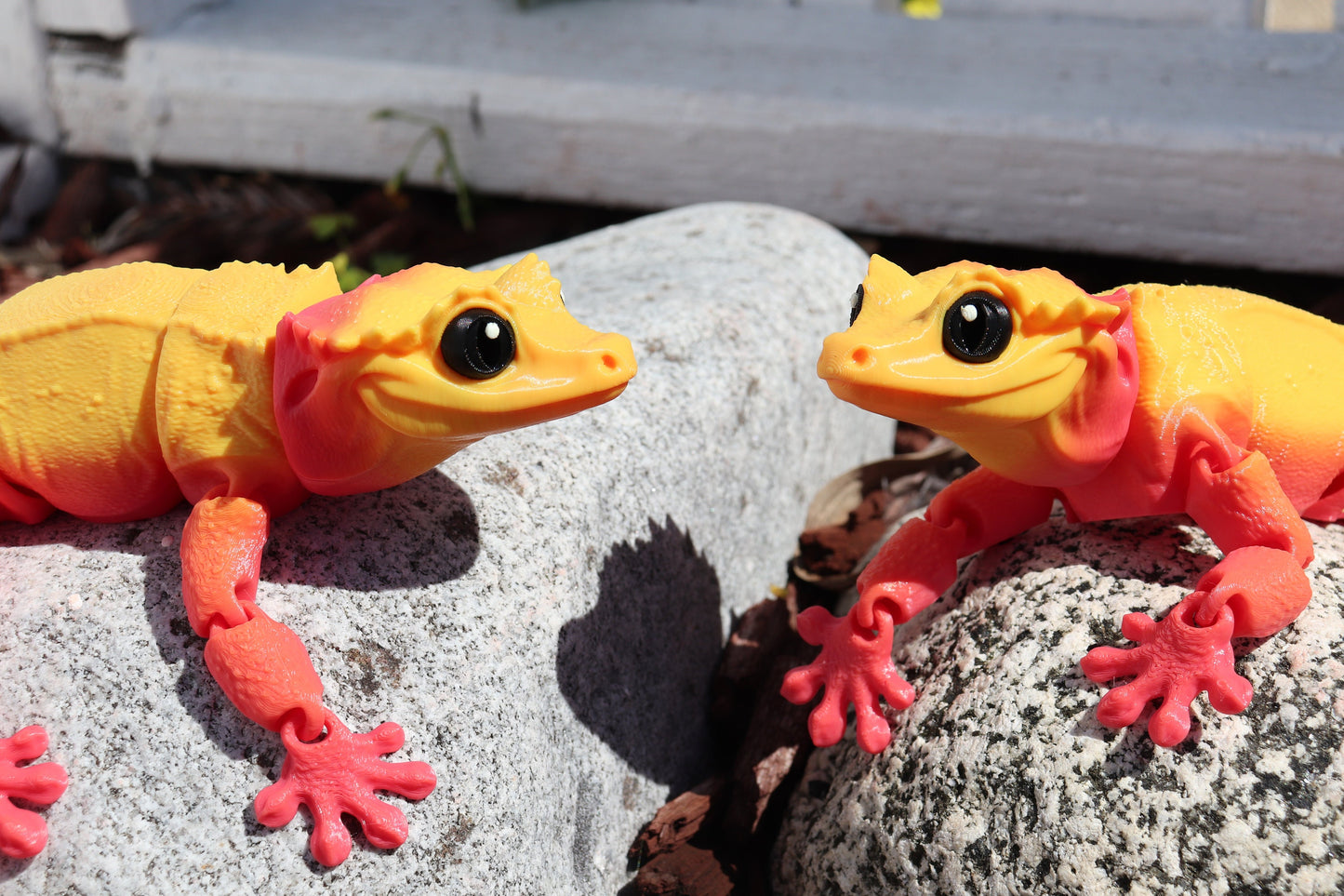 Large Crested Gecko - Articulated Toy