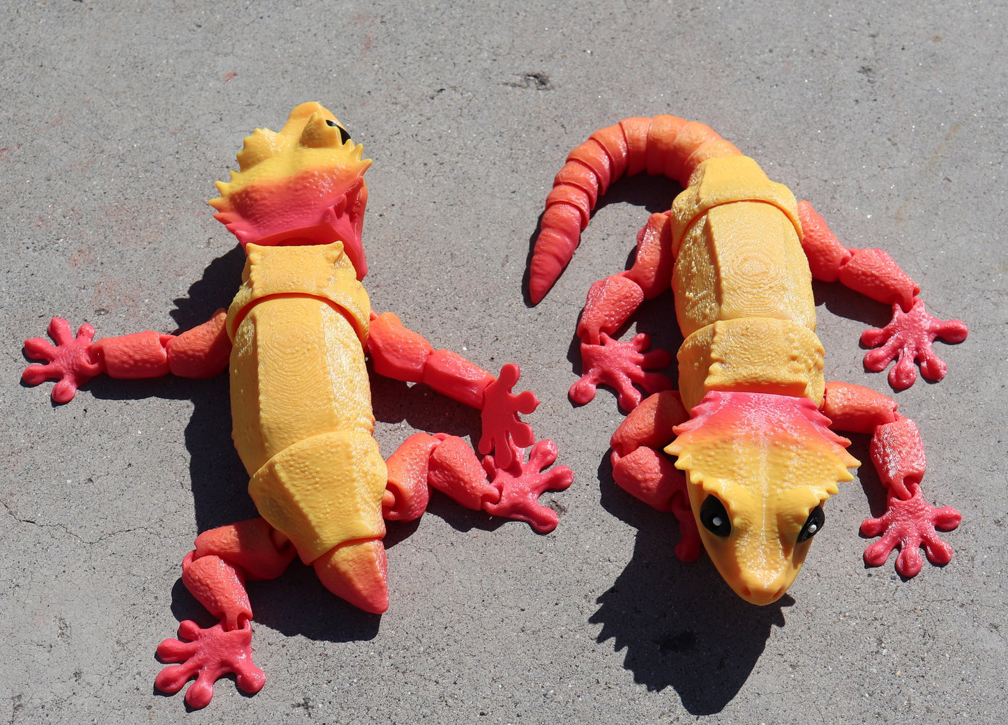 Large Crested Gecko - Articulated Toy